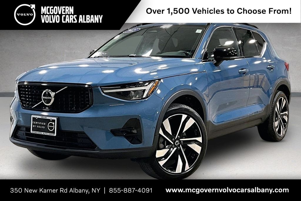 Certified 2023 Volvo XC40 B5 Plus Dark Theme SUV