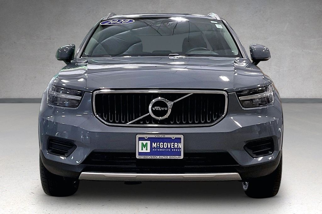 Used 2020 Volvo XC40 Momentum SUV