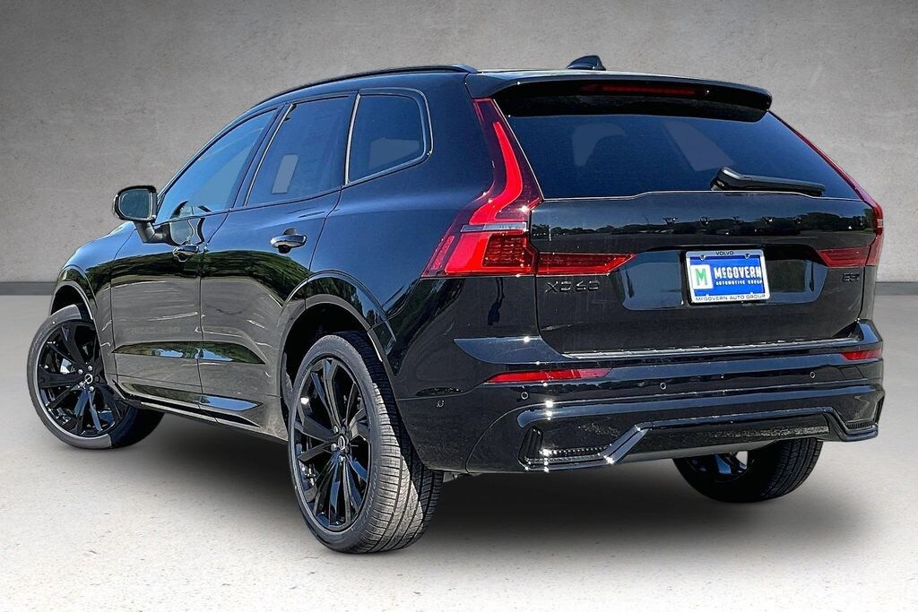 New 2026 Volvo XC60 B5 Ultra Black Edition SUV