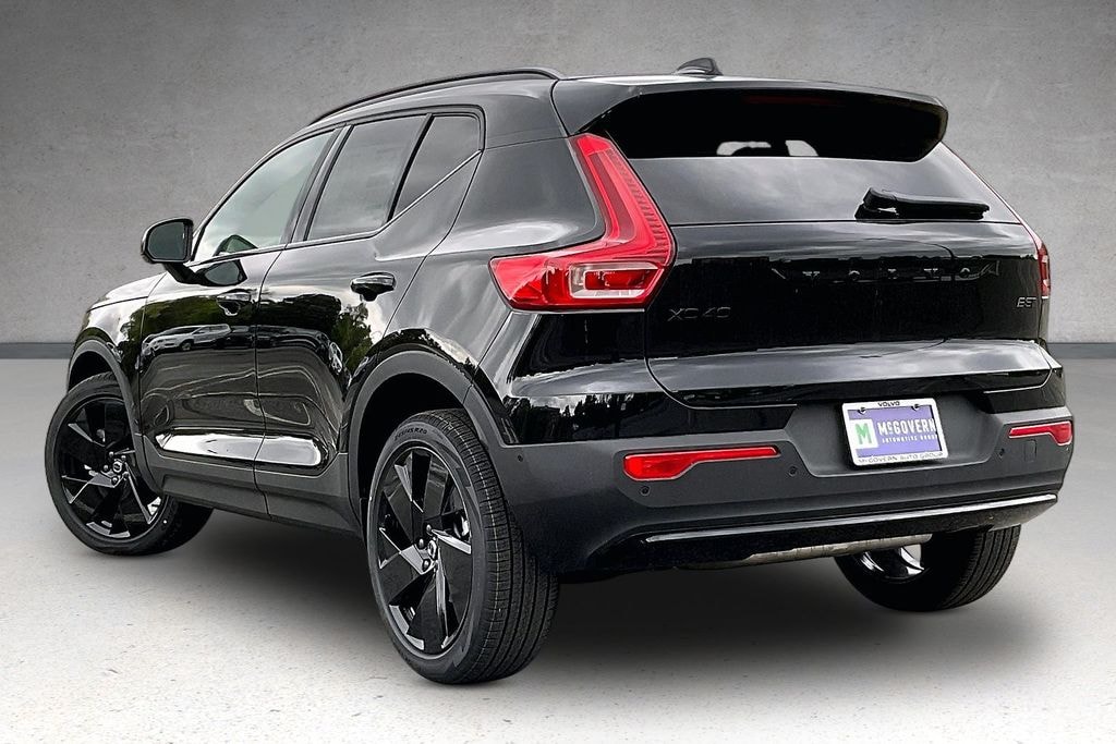 New 2026 Volvo XC40 B5 Ultra Black Edition SUV