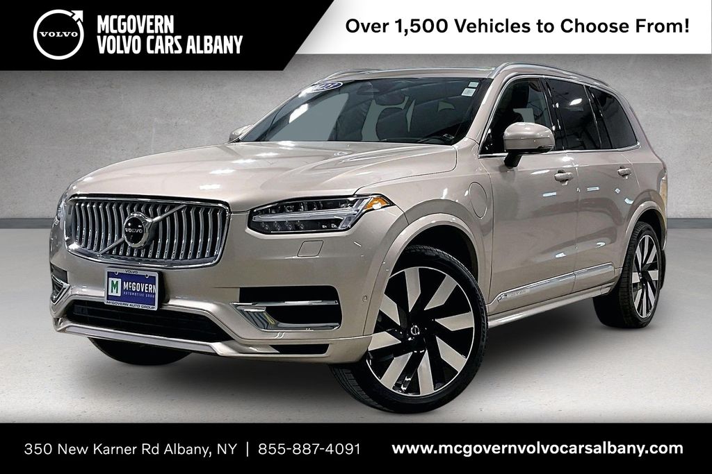 2023 Volvo XC90 T8 Recharge Ultimate Bright Theme 4WD's photo