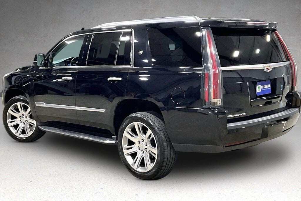 Used 2019 Cadillac Escalade Luxury SUV