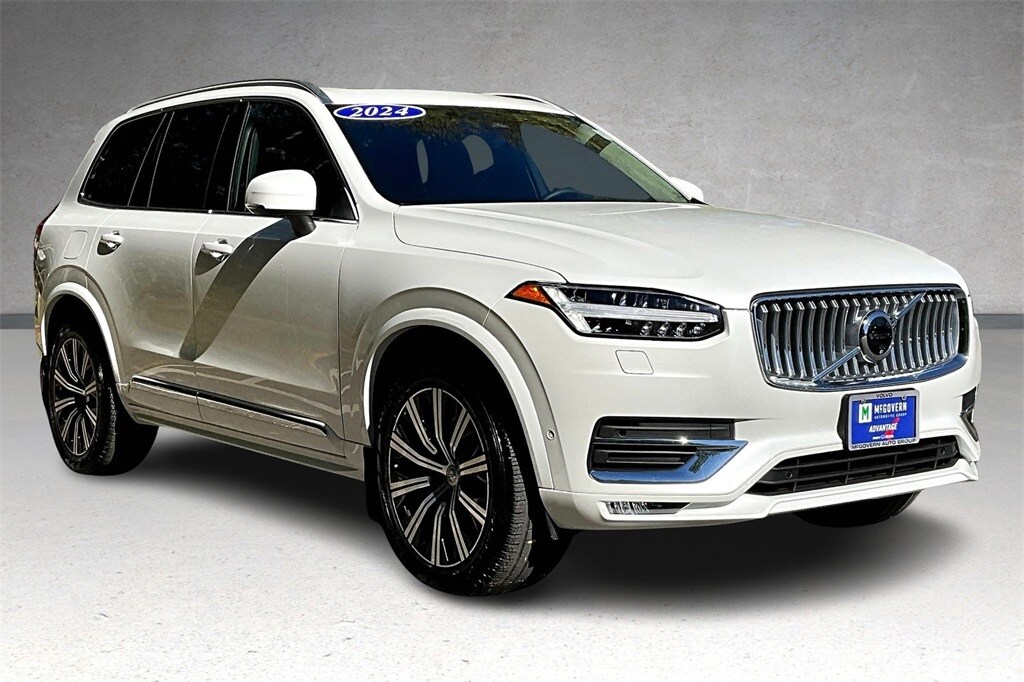 2024 Volvo XC90 Plus photo 3