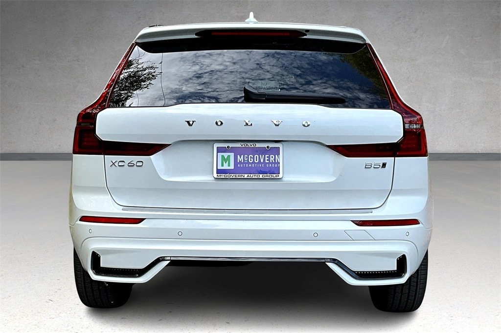 New 2026 Volvo XC60 B5 Plus SUV