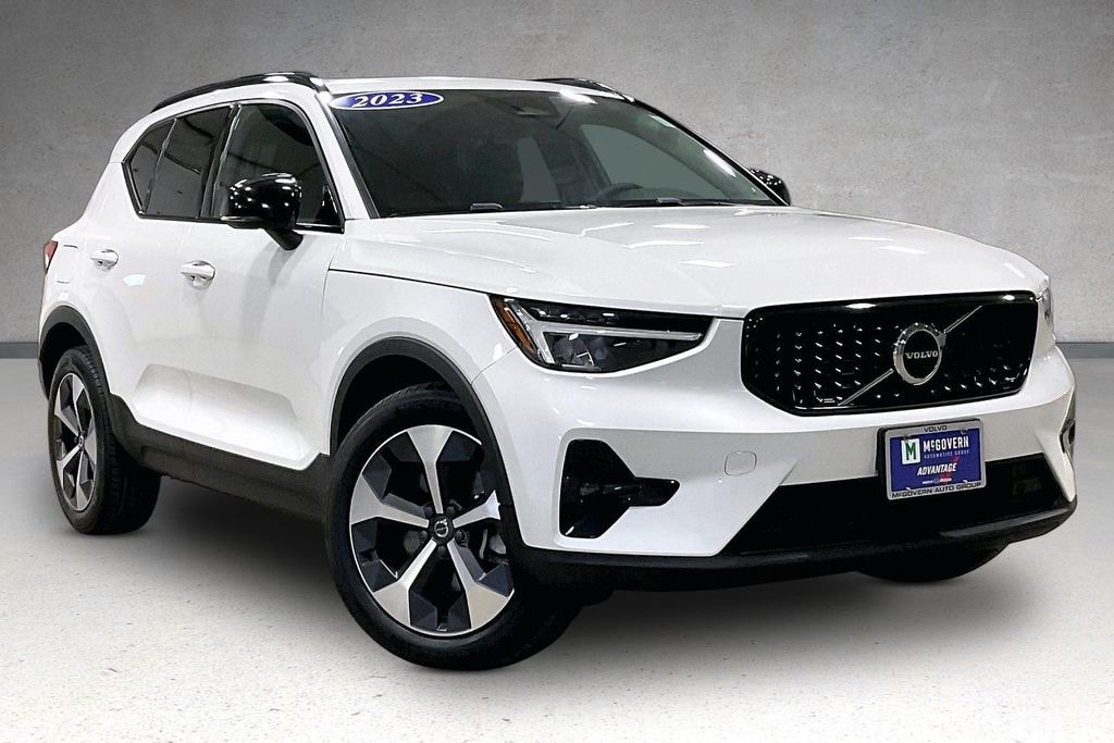 Certified 2023 Volvo XC40 B5 Plus Dark Theme SUV