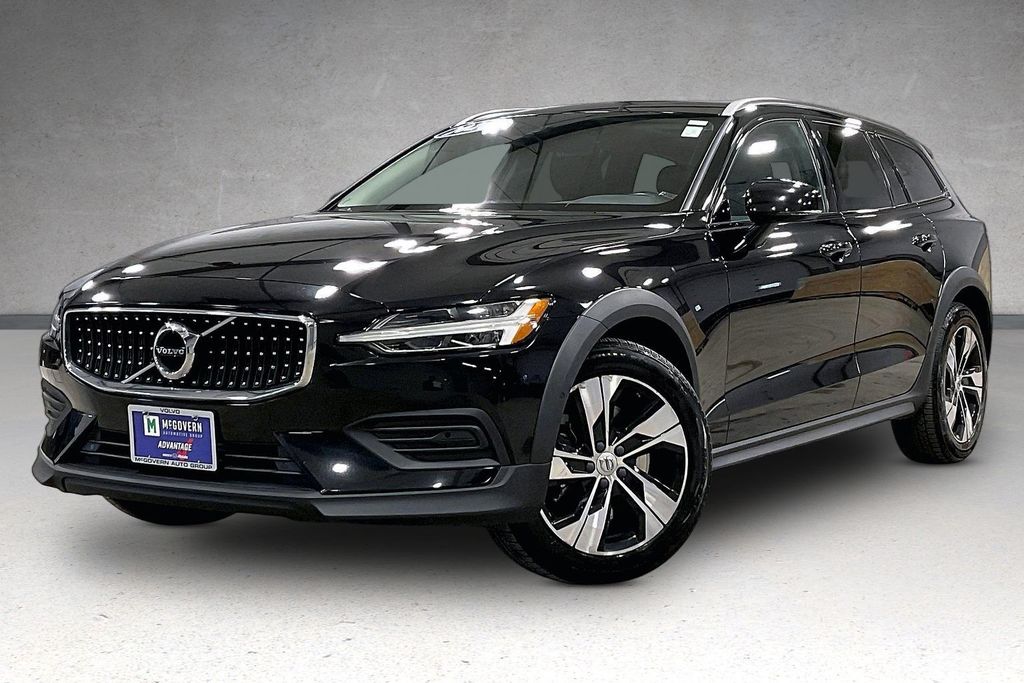 2020 Volvo V60 Cross Country