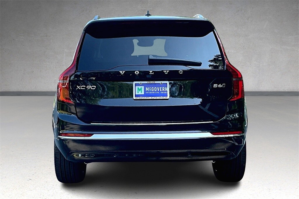 2026 Volvo XC90 Plus photo 3