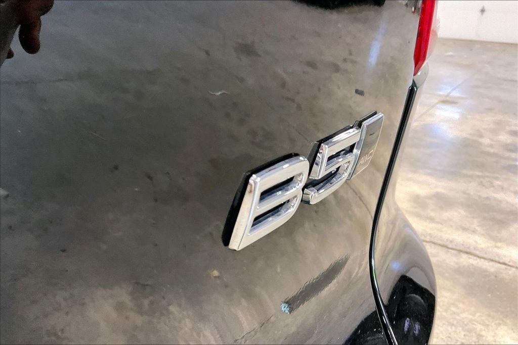 2026 Volvo XC40 Plus - Photo 24
