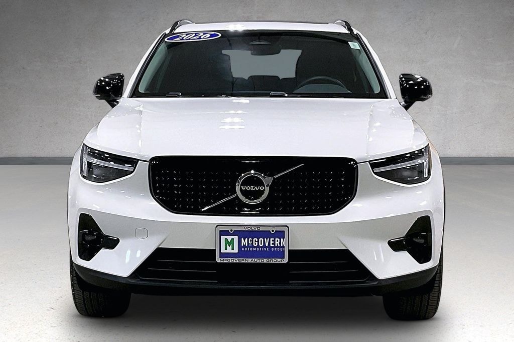 Certified 2026 Volvo XC40 B5 Plus SUV