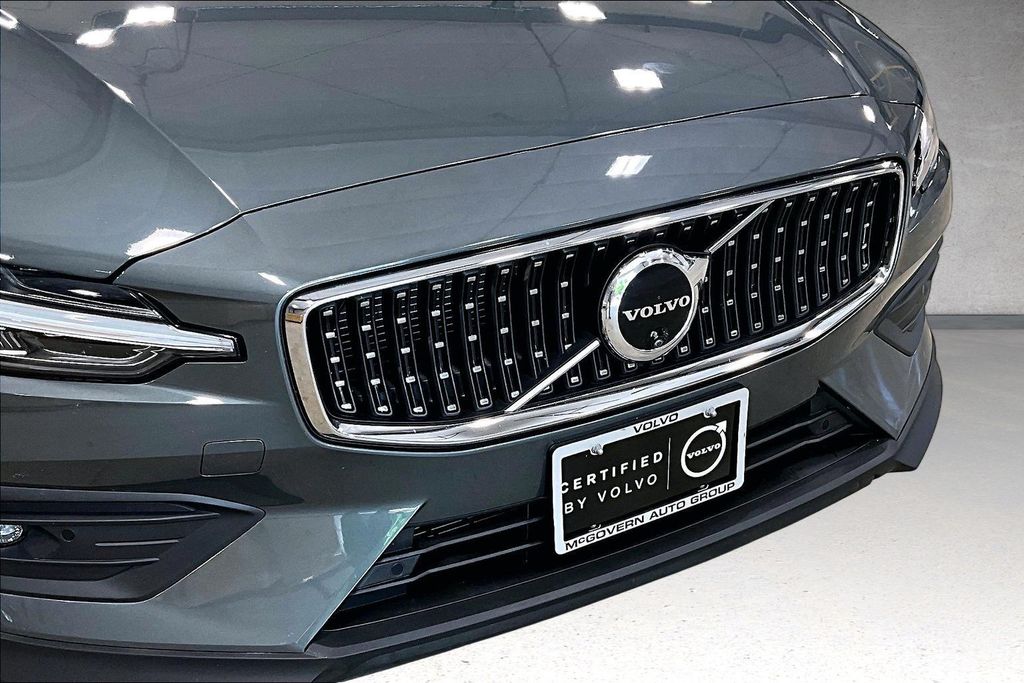 2026 Volvo V60 Cross Country Plus - Photo 33