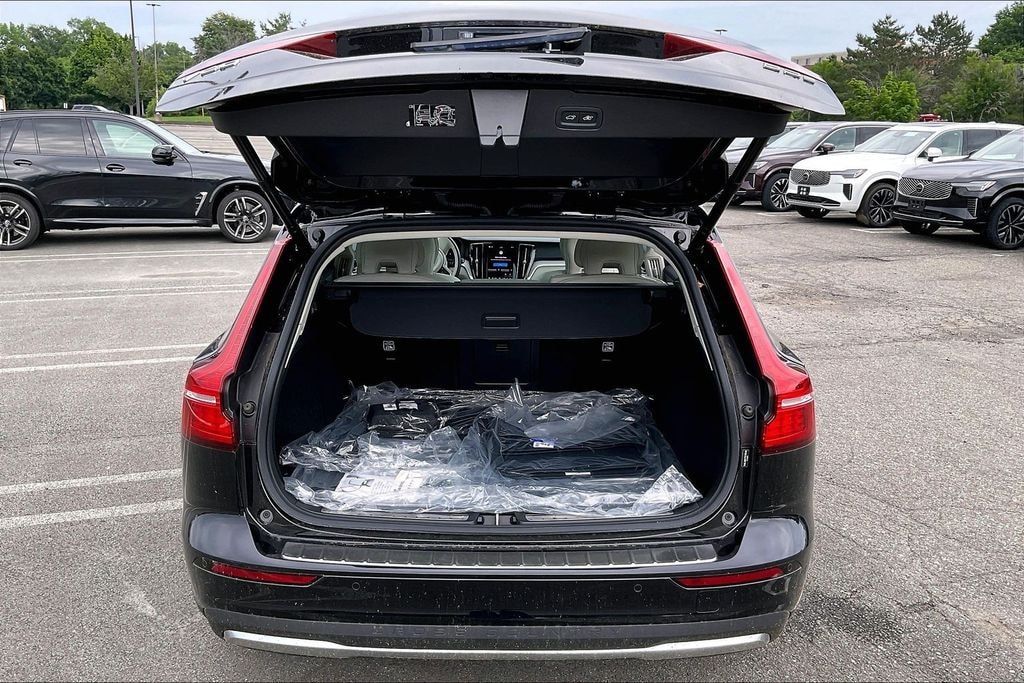 New 2026 Volvo V60 Cross Country B5 Plus Wagon