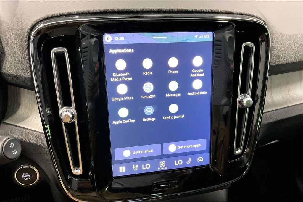 2026 Volvo XC40 Plus - Photo 15