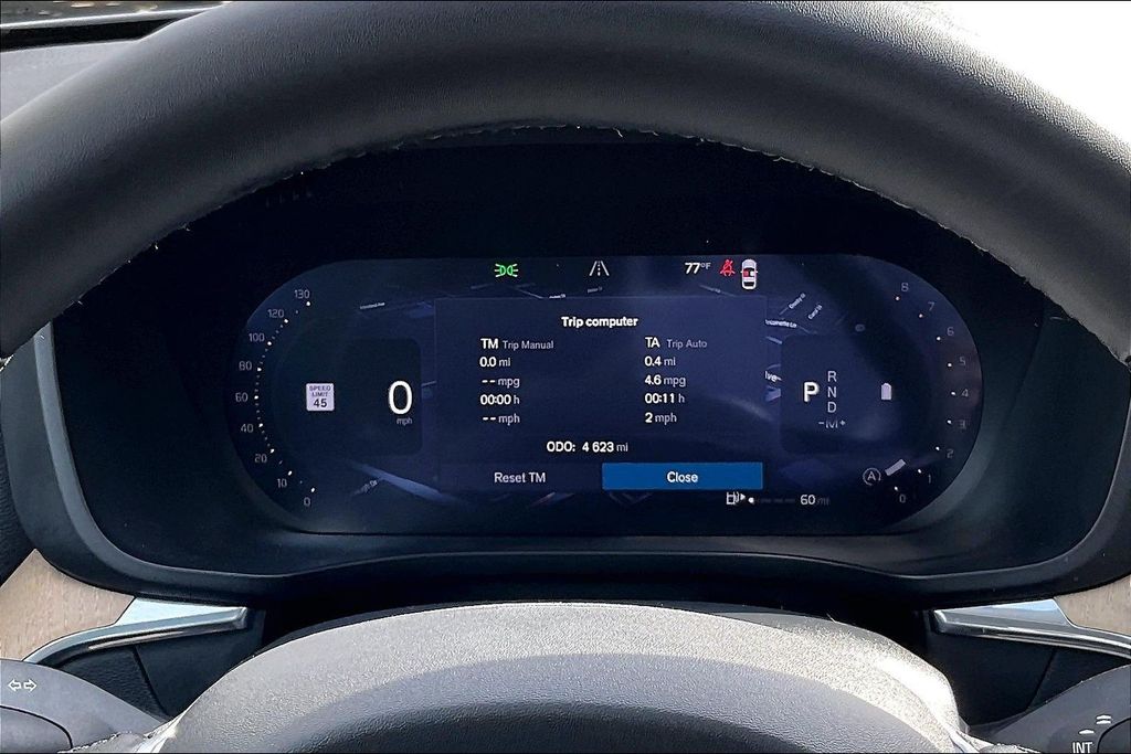 2026 Volvo XC60 Plus - Photo 13