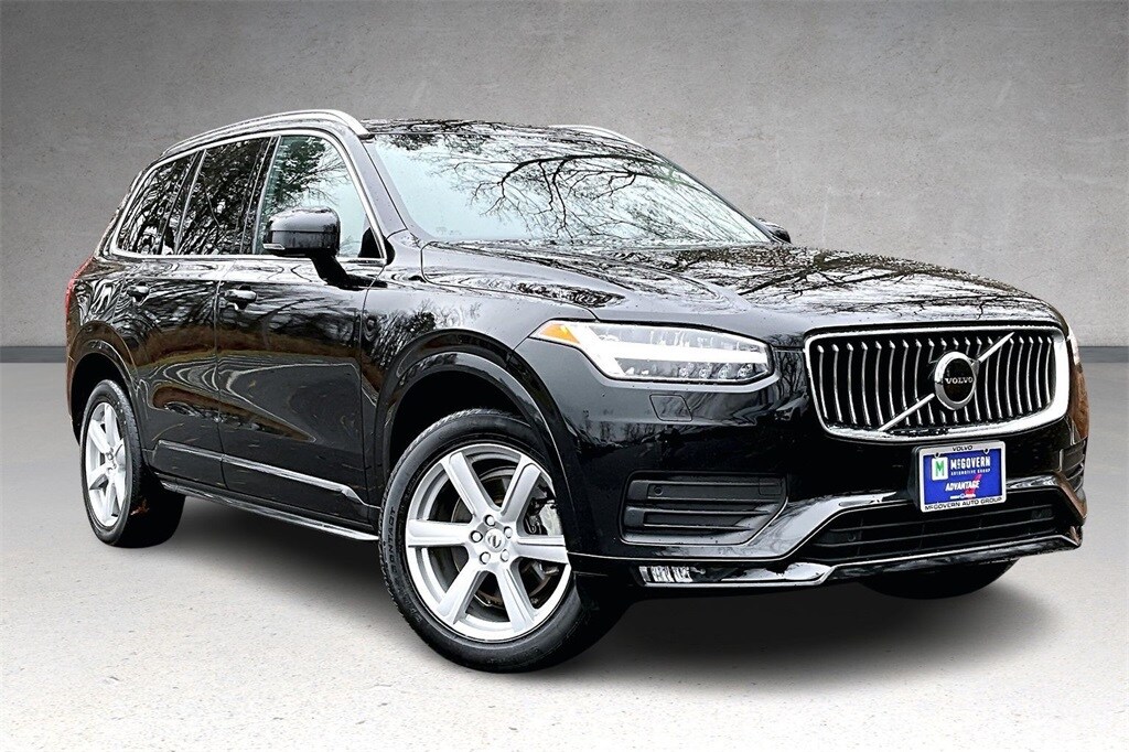 2023 Volvo XC90 Core photo 3