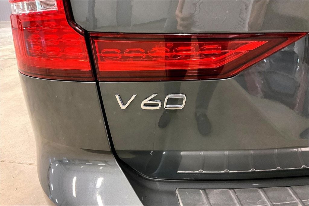 2026 Volvo V60 Cross Country Plus - Photo 24
