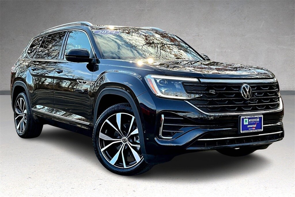 2024 Volkswagen Atlas SEL Premium R-Line photo 3