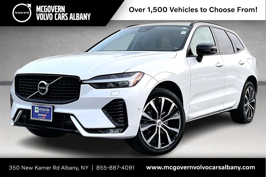 2023 Volvo XC60 Plus's photo