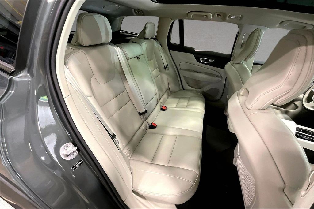 2026 Volvo V60 Cross Country Plus - Photo 25