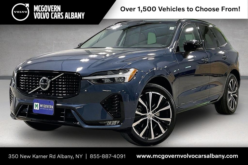 2023 Volvo XC60 B5 Plus Dark Theme AWD's photo