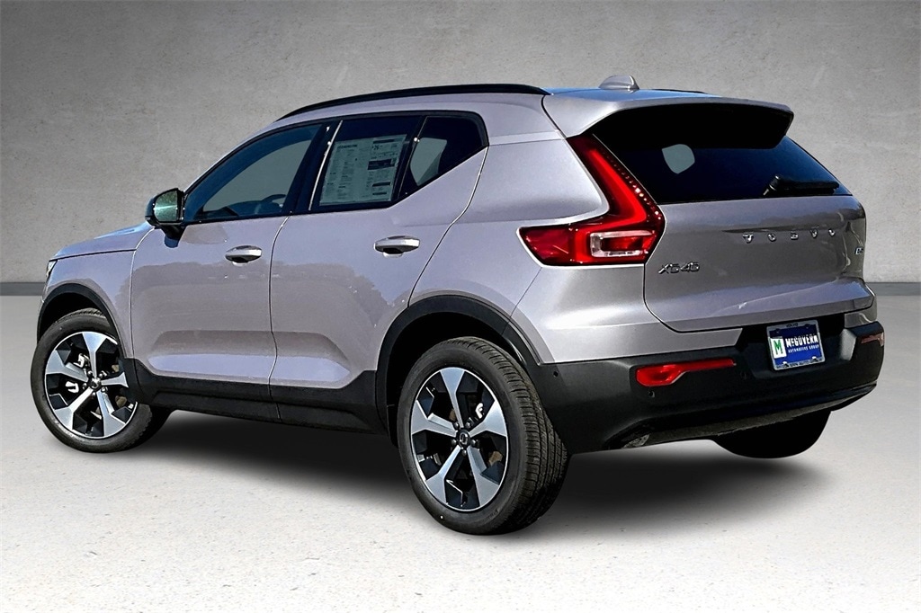 New 2026 Volvo XC40 B5 Plus SUV