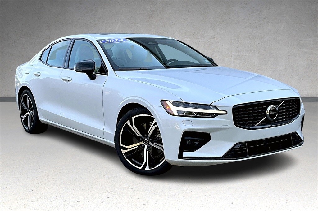 2024 Volvo S60 B5 Core photo 3