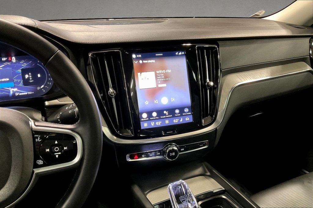 2026 Volvo V60 Cross Country Ultra - Photo 9