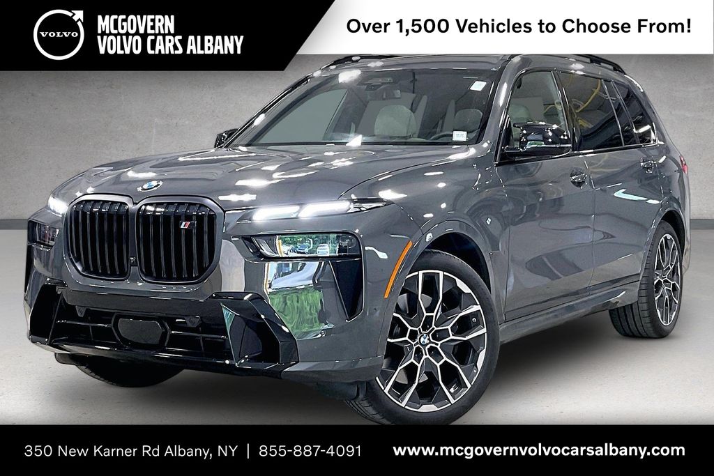 2025 BMW X7 M60i's photo