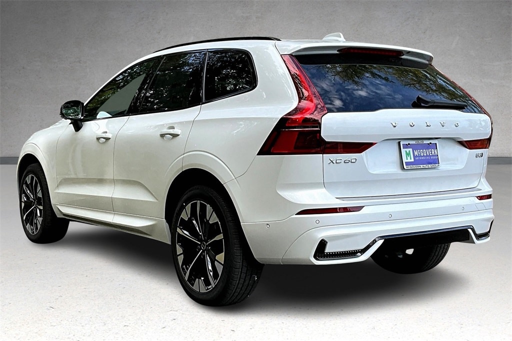 New 2026 Volvo XC60 B5 Plus SUV