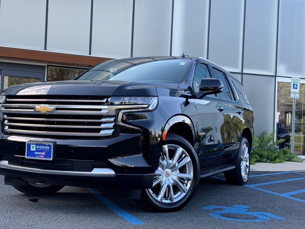 Used 2023 Chevrolet Tahoe High Country with VIN 1GNSKTKL0PR345618 for sale in Albany, NY