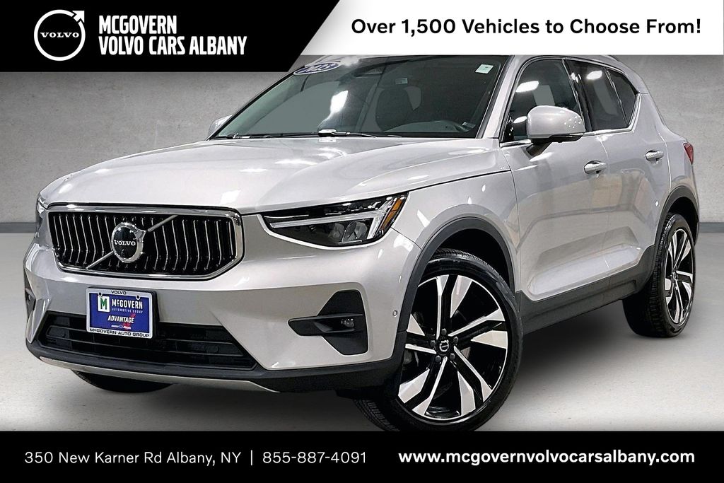 2023 Volvo XC40 B5 Plus Bright AWD's photo