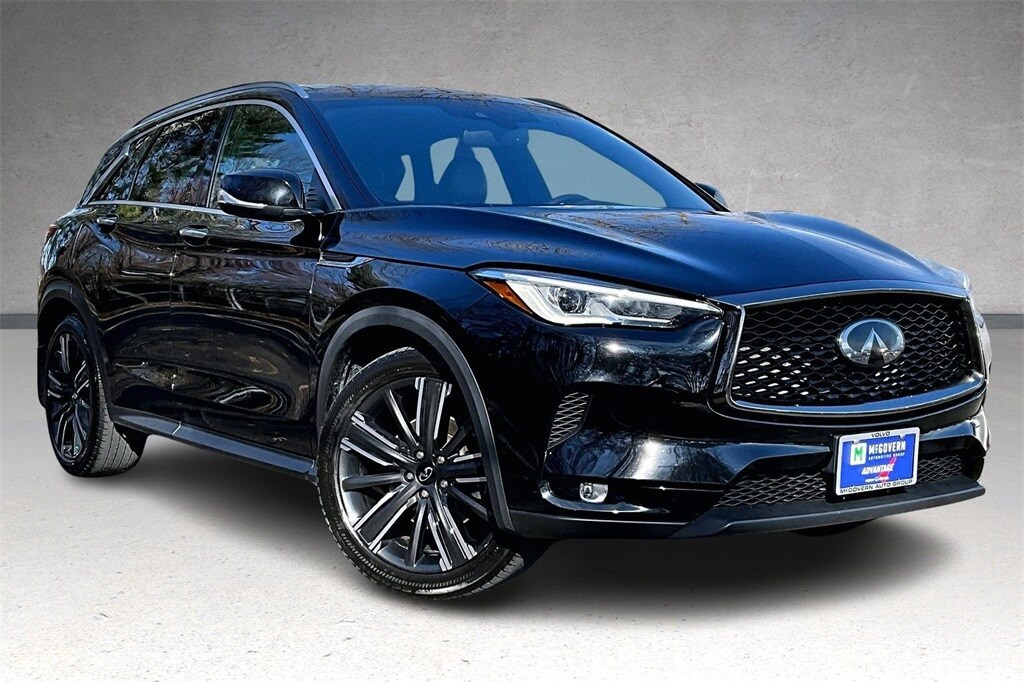 2021 Infiniti QX50 Luxe photo 3