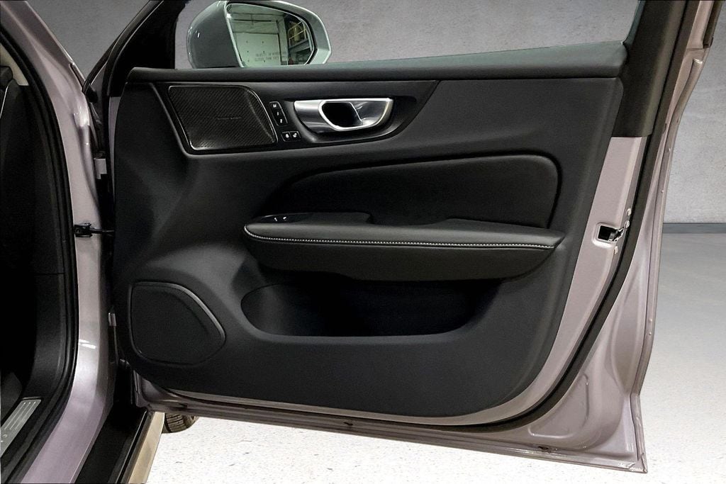 2026 Volvo V60 Cross Country Ultra - Photo 28