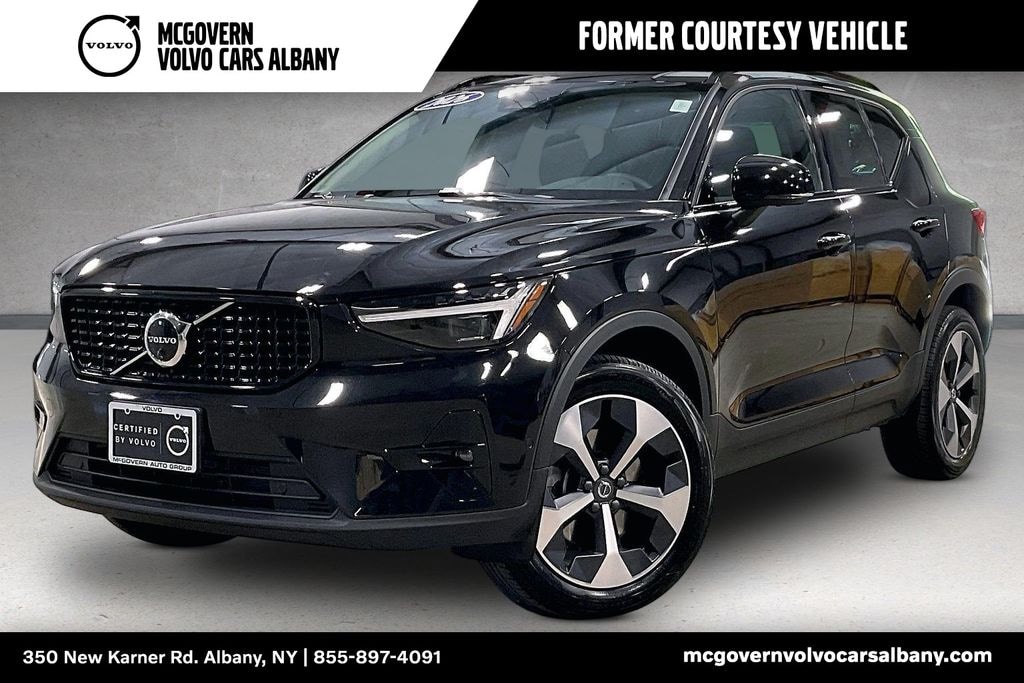 Certified 2026 Volvo XC40 B5 Plus SUV