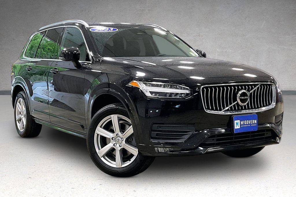 Used 2023 Volvo XC90 B5 Core SUV