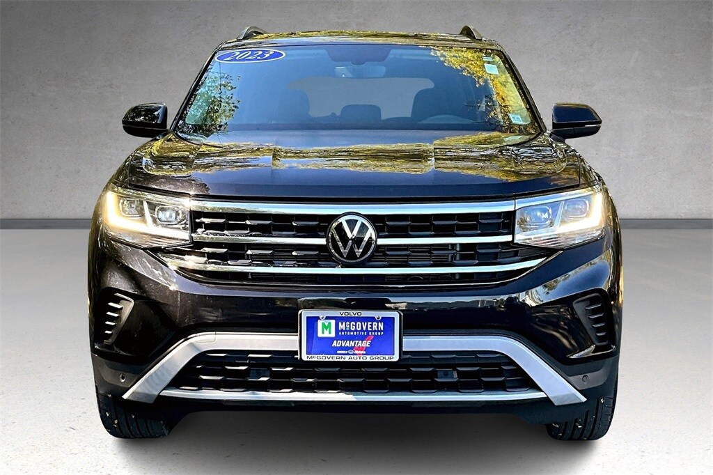 2023 Volkswagen Atlas V6 SE Technology photo 2