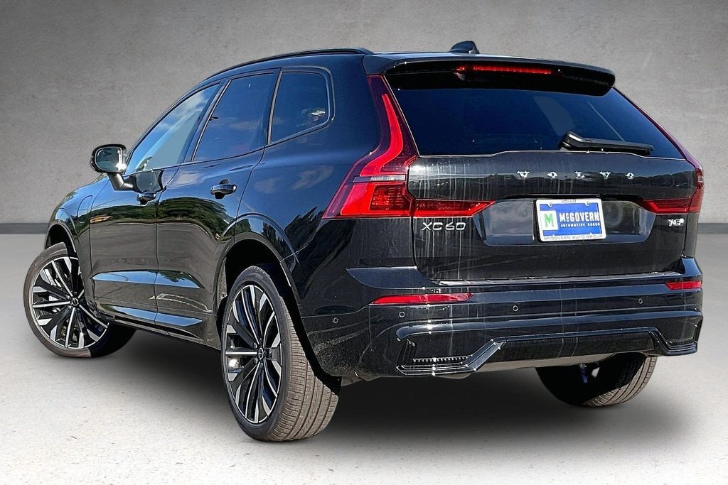 New 2026 Volvo XC60 plug-in hybrid T8 Ultra SUV