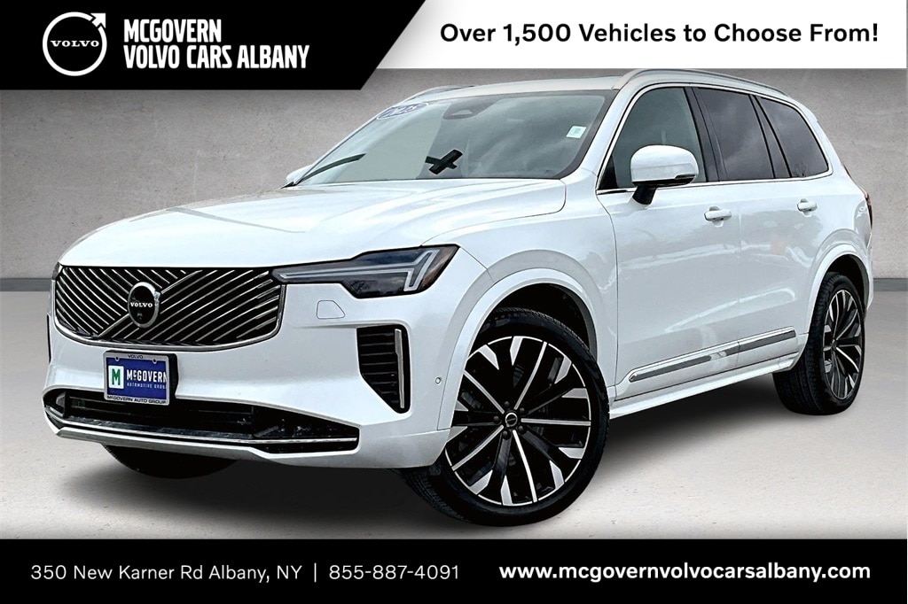 2025 Volvo XC90 Plus's photo