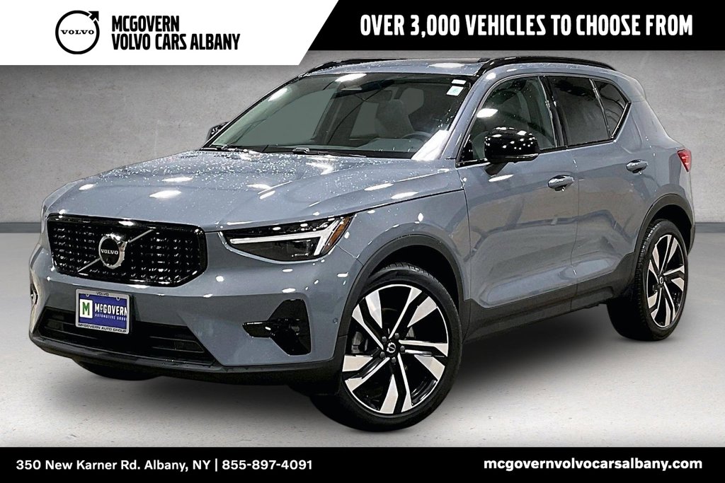 2023 Volvo XC40