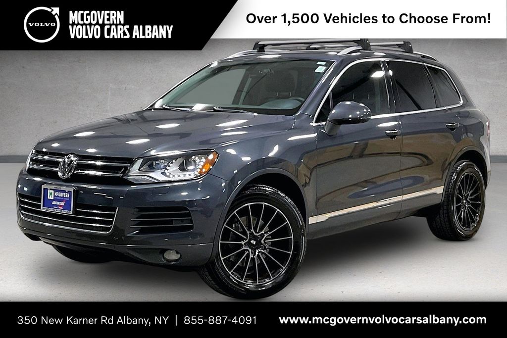 2012 Volkswagen Touareg Lux