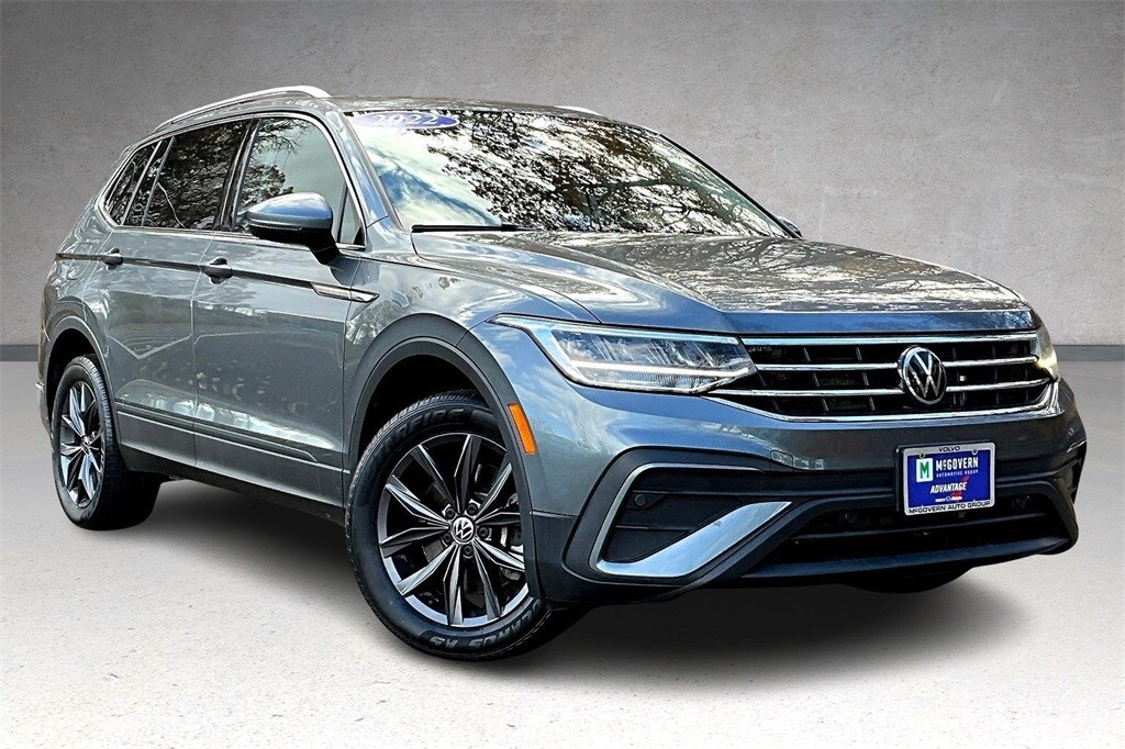 2022 Volkswagen Tiguan SE photo 3