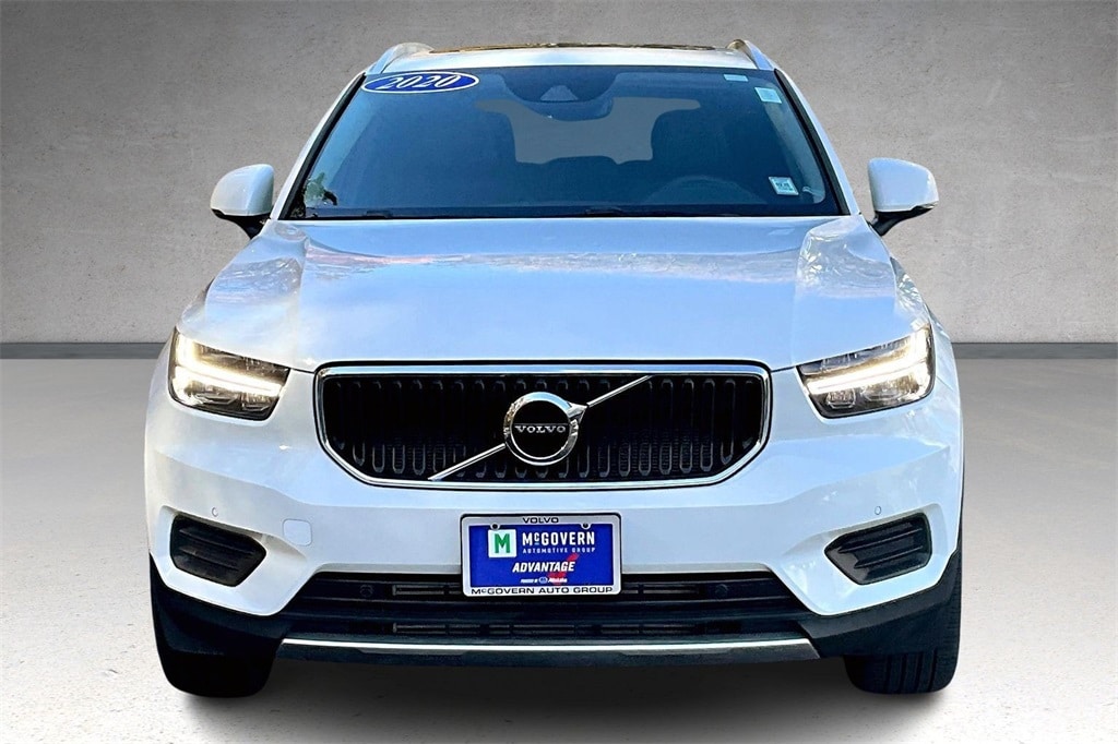 Used 2020 Volvo XC40 Momentum SUV