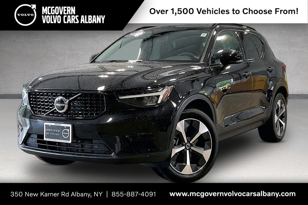 Certified 2024 Volvo XC40 B5 Core SUV