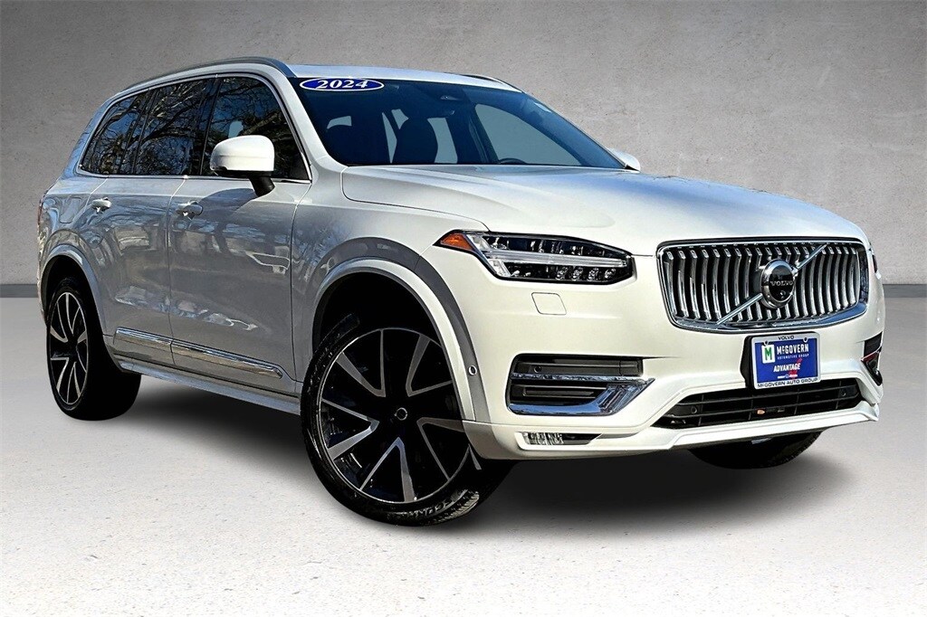 2024 Volvo XC90 Plus photo 3