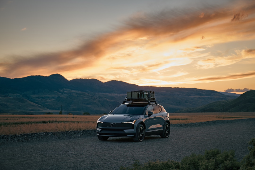  2026 Volvo EX30 Cross Country with roof rack