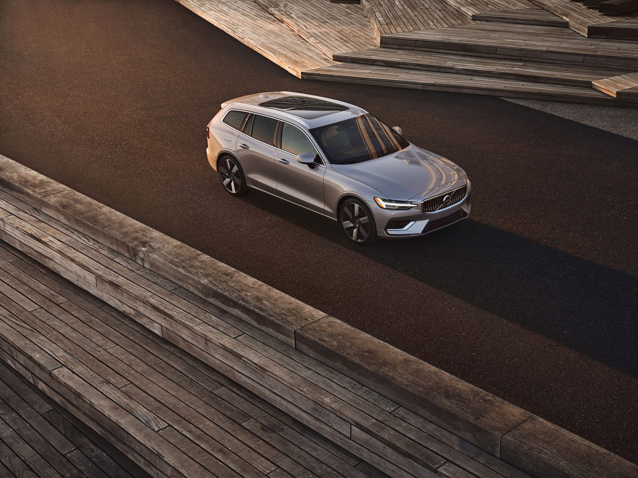 Volvo V60 Hybrid on the road