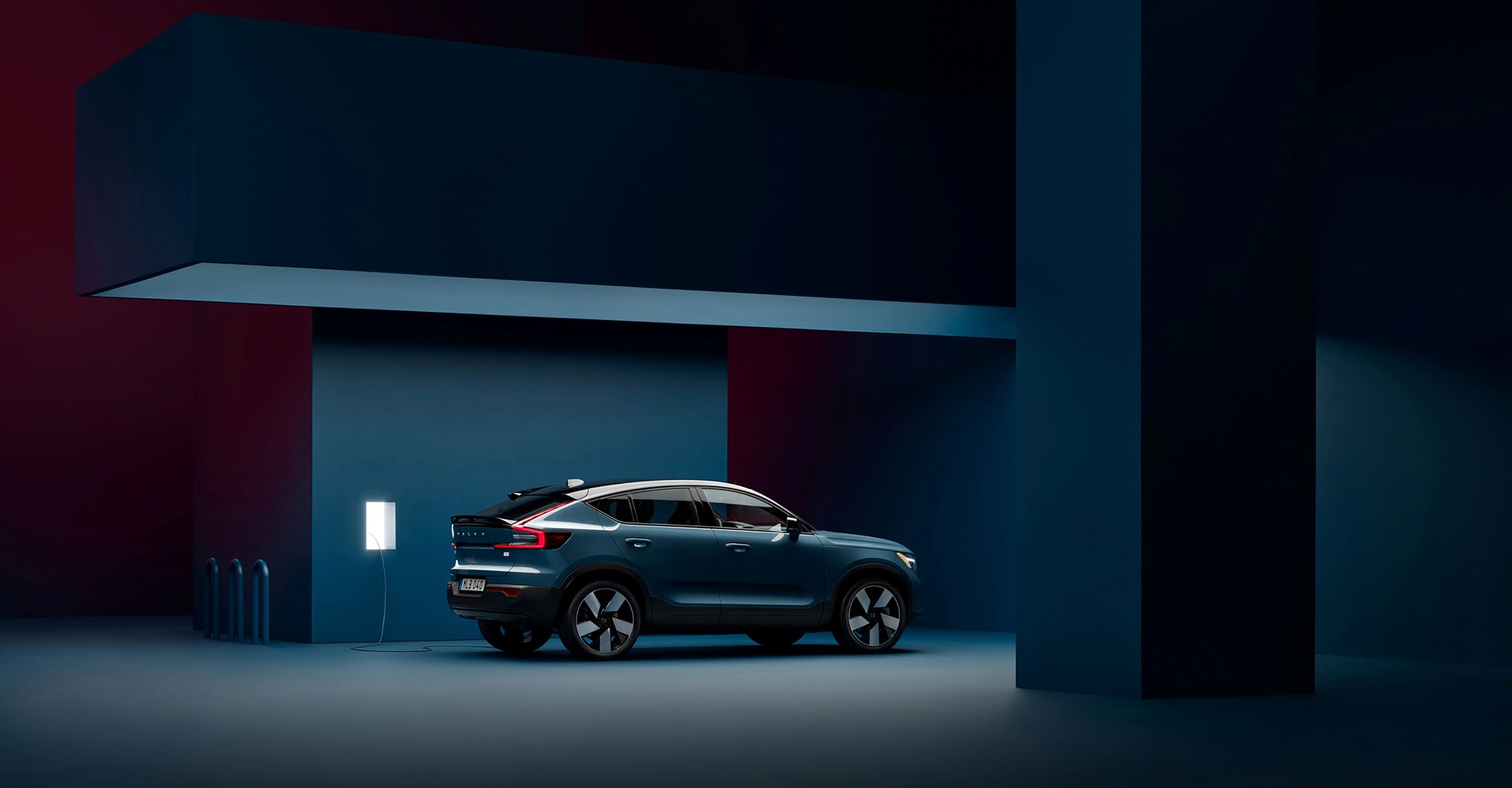 Volvo C40 Recharge at charging station