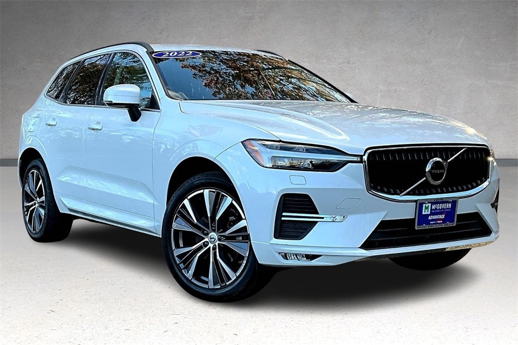 Certified 2022 Volvo XC60 B5 Momentum SUV