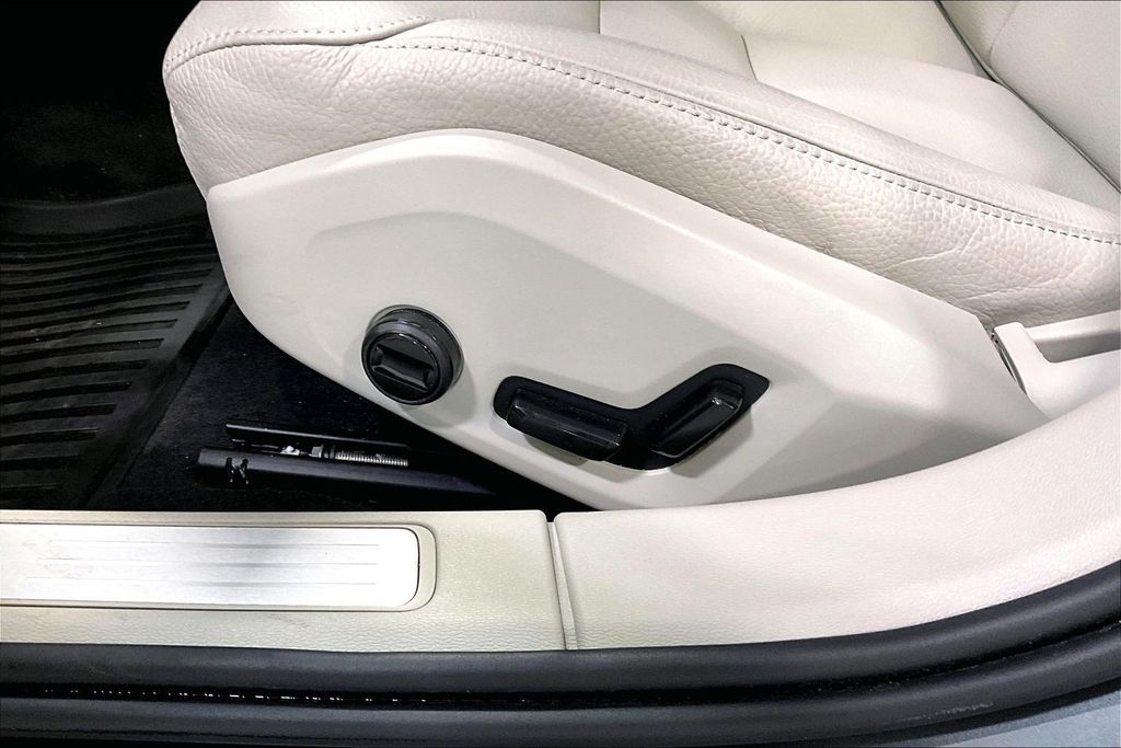 2026 Volvo V60 Cross Country Plus - Photo 19