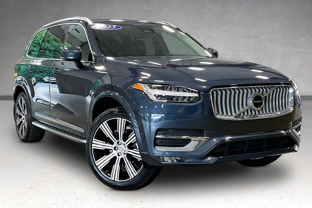 Certified 2025 Volvo XC90 B6 Plus 6-Seater SUV