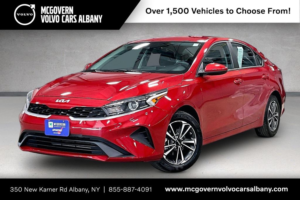 2023 Kia Forte LXS AT's photo